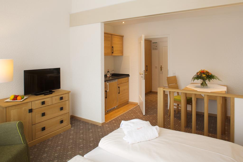 Interest Vitalhotel - Partnerbetrieb Von Oberstaufen Plus 객실 사진